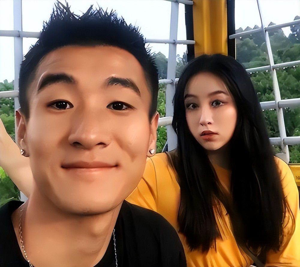 最后，以长期受苦的女演员(米迪戴维斯)前额连中二枪而告终。